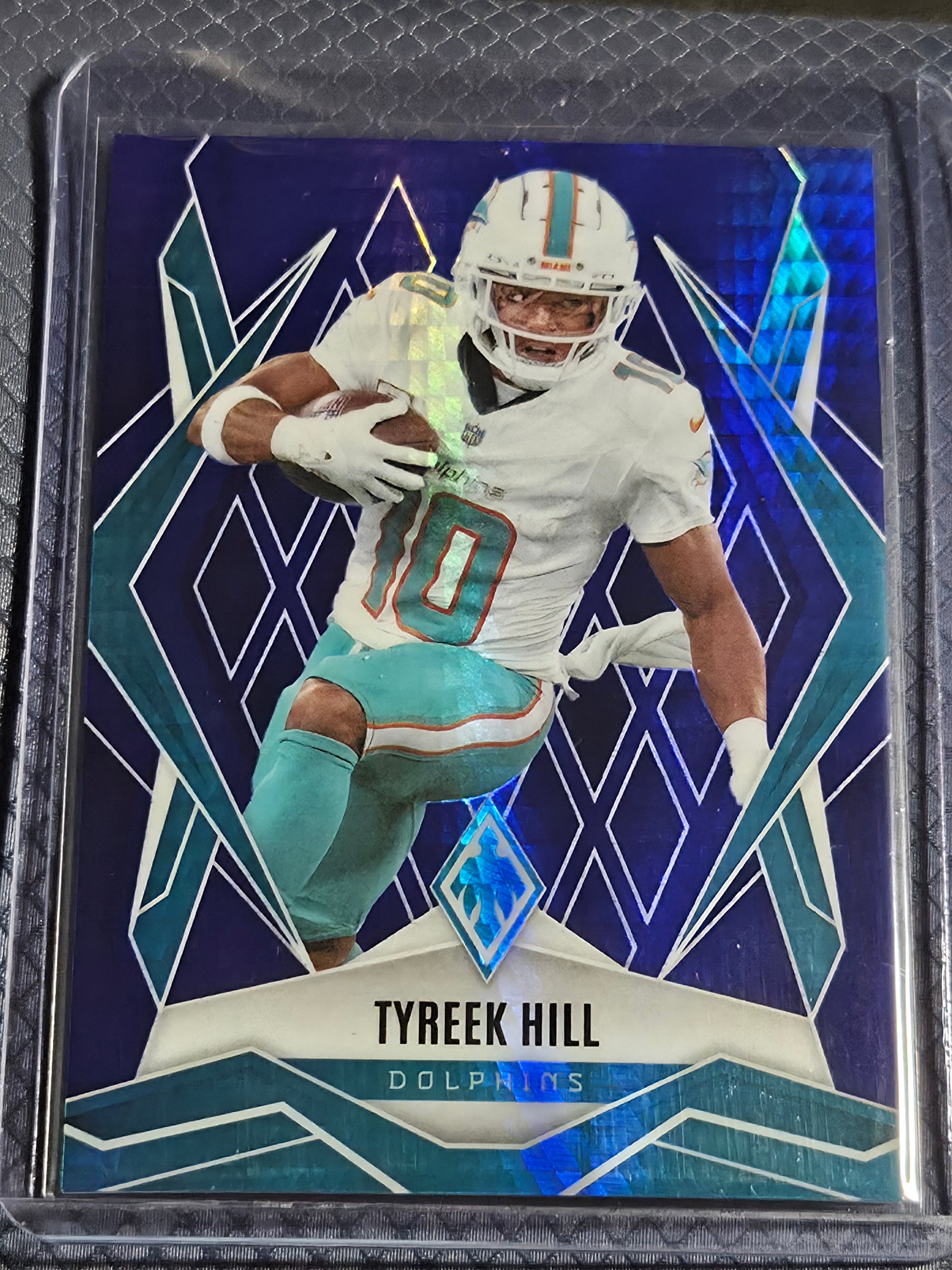2025 Panini Phoenix Tyreek Hill #43 Blue Hyper Parallel /199