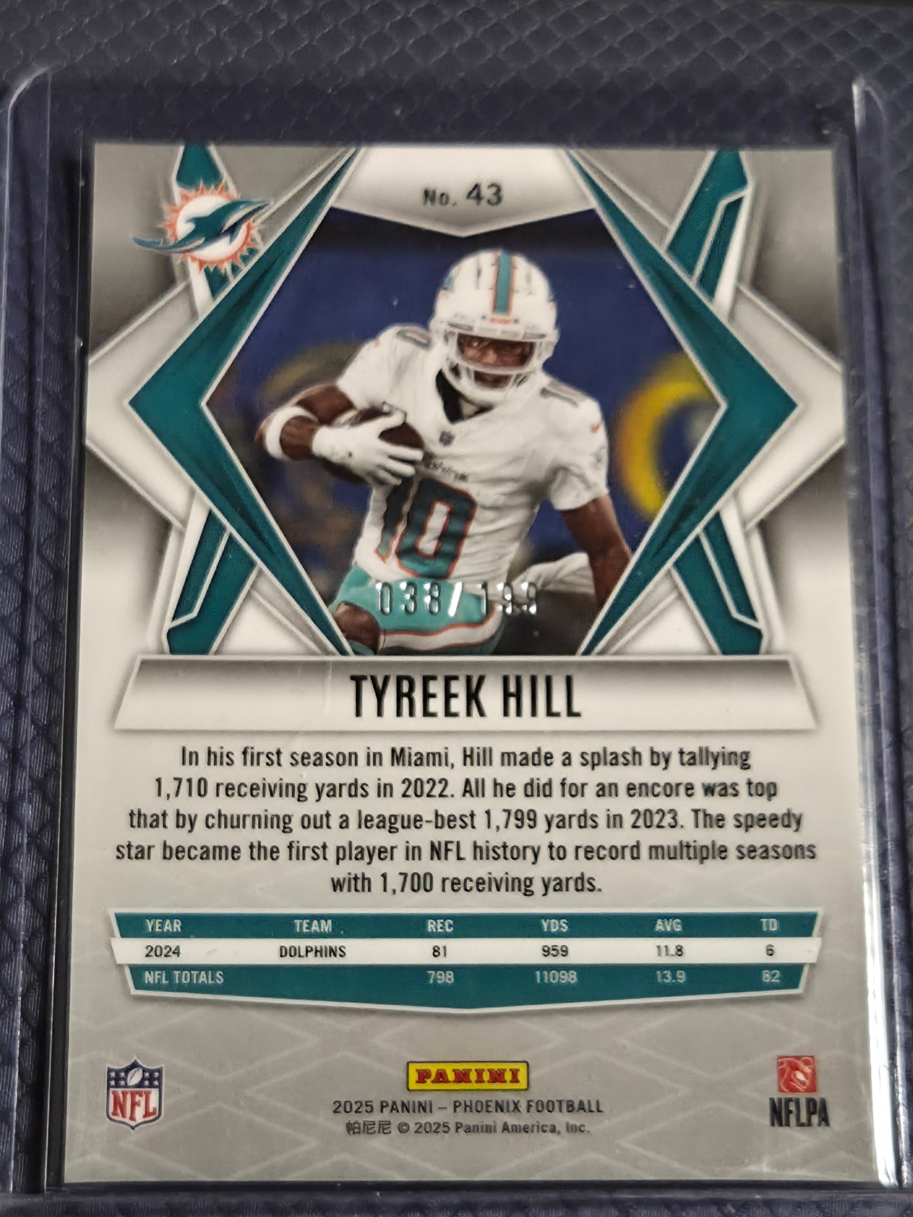 2025 Panini Phoenix Tyreek Hill #43 Blue Hyper Parallel /199