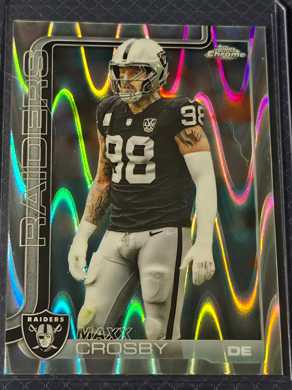 2025 Topps Chrome Football Maxx Crosby #180 Ray Wave Refractor
