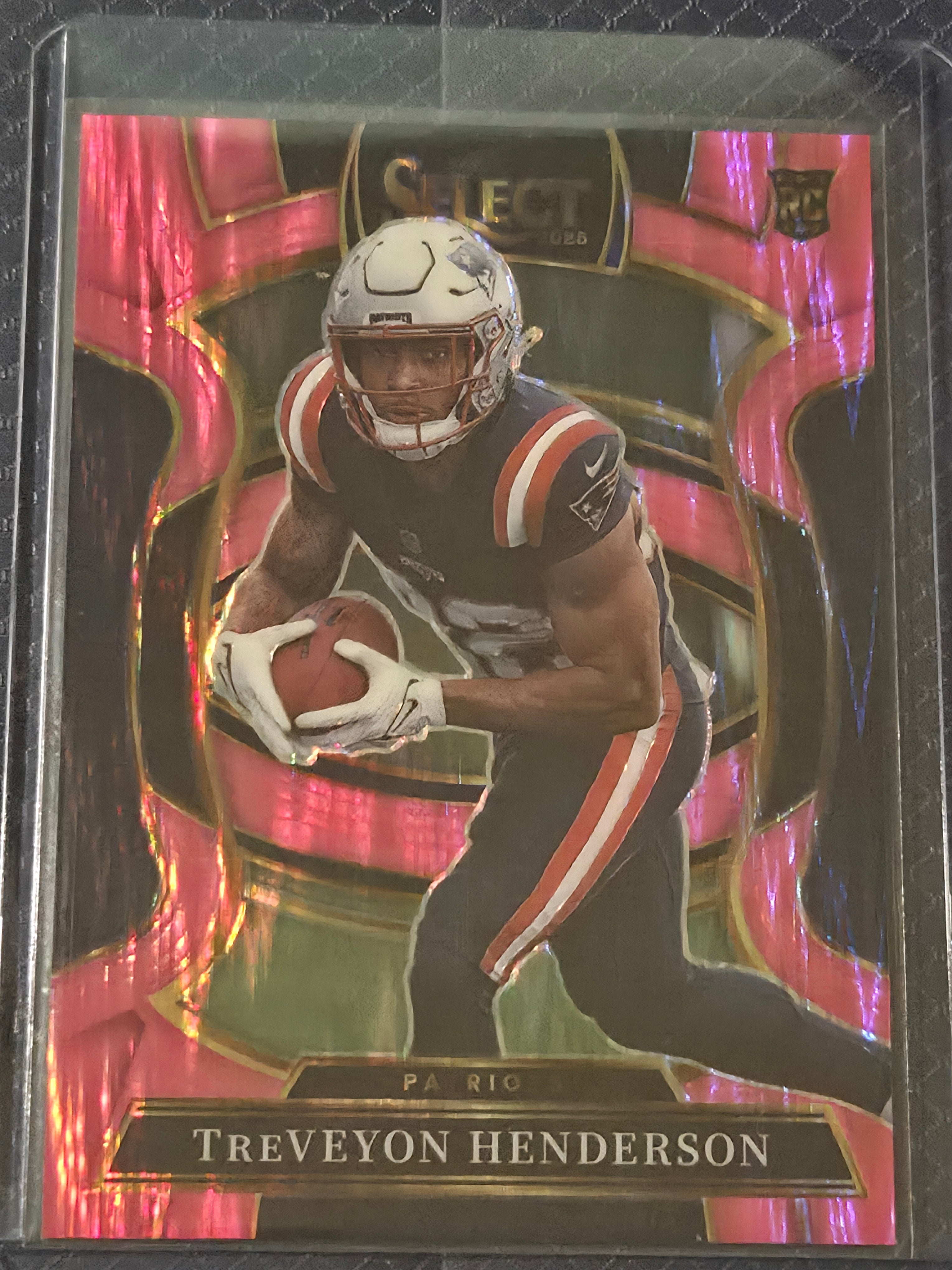 2025 Panini Select Football Pink Shock #78 TreVeyon Henderson