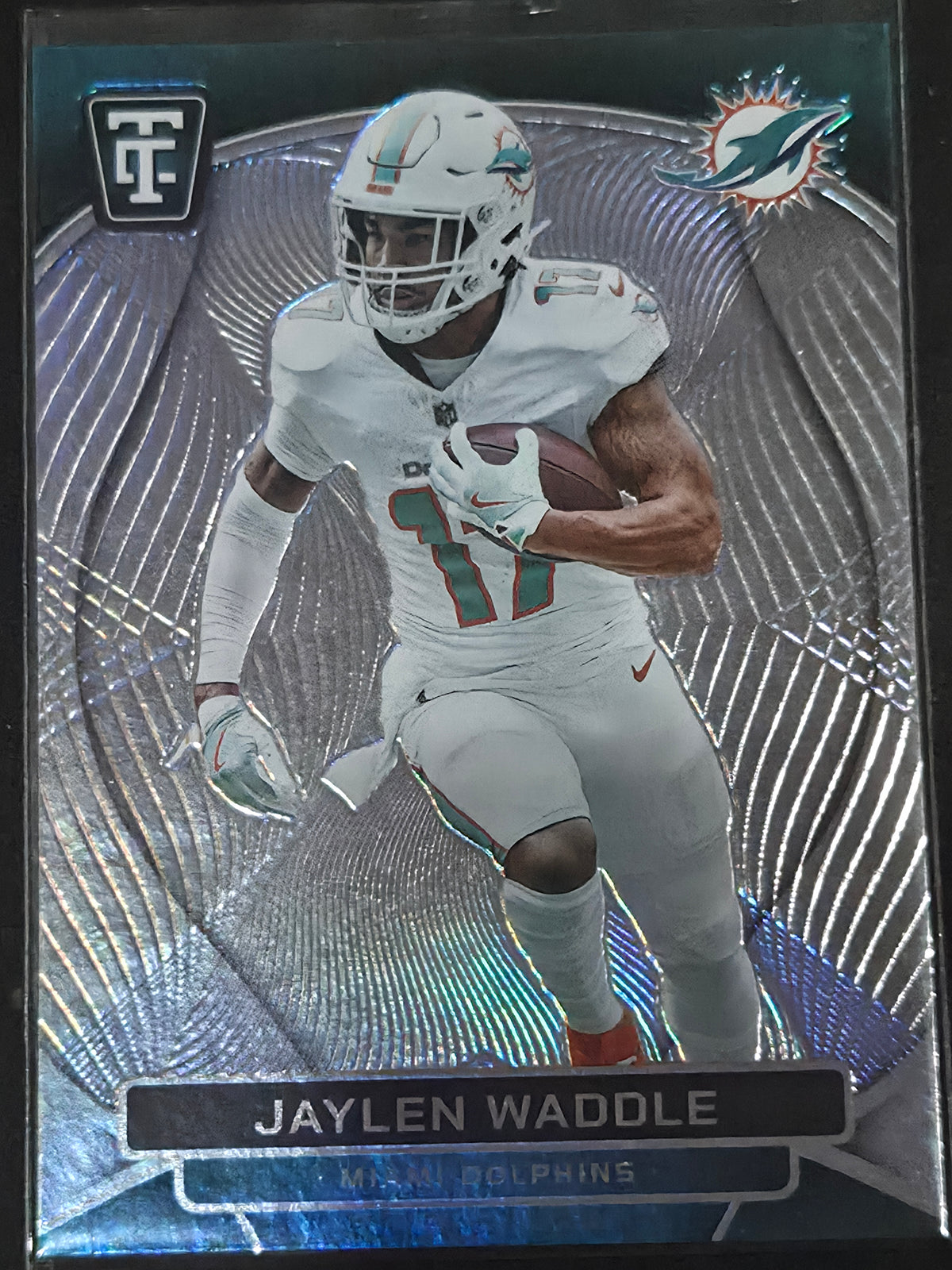 2024 Panini Totally Certified #56 Jaylen Waddle